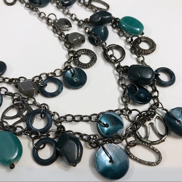 🧁LAST CHANCE Stones & Metal Necklace & Earrings - Picture 7 of 8